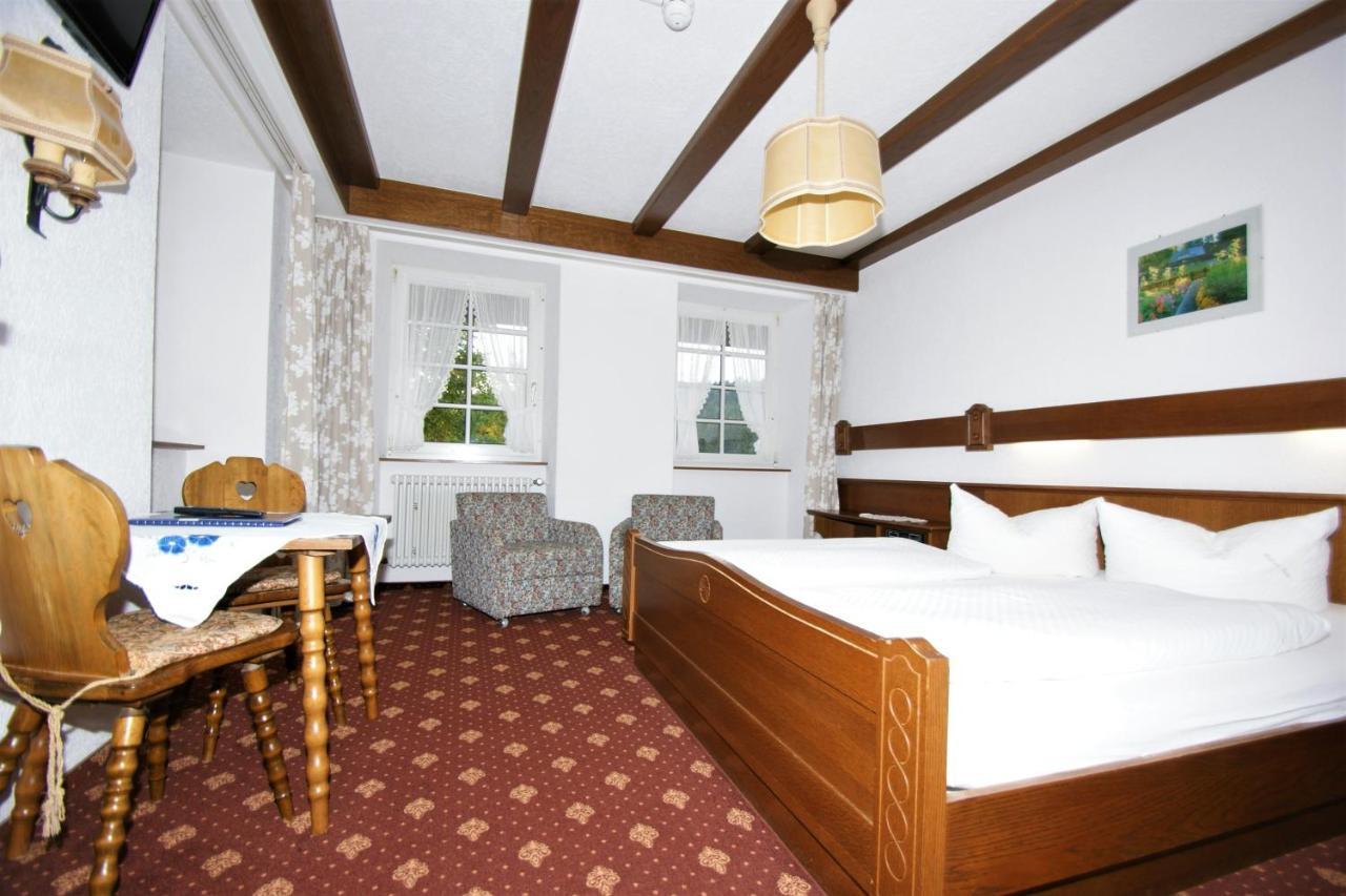 Zur Traube Schwarzwaldhotel & Restaurant Am Titisee Sankt Märgen Extérieur photo