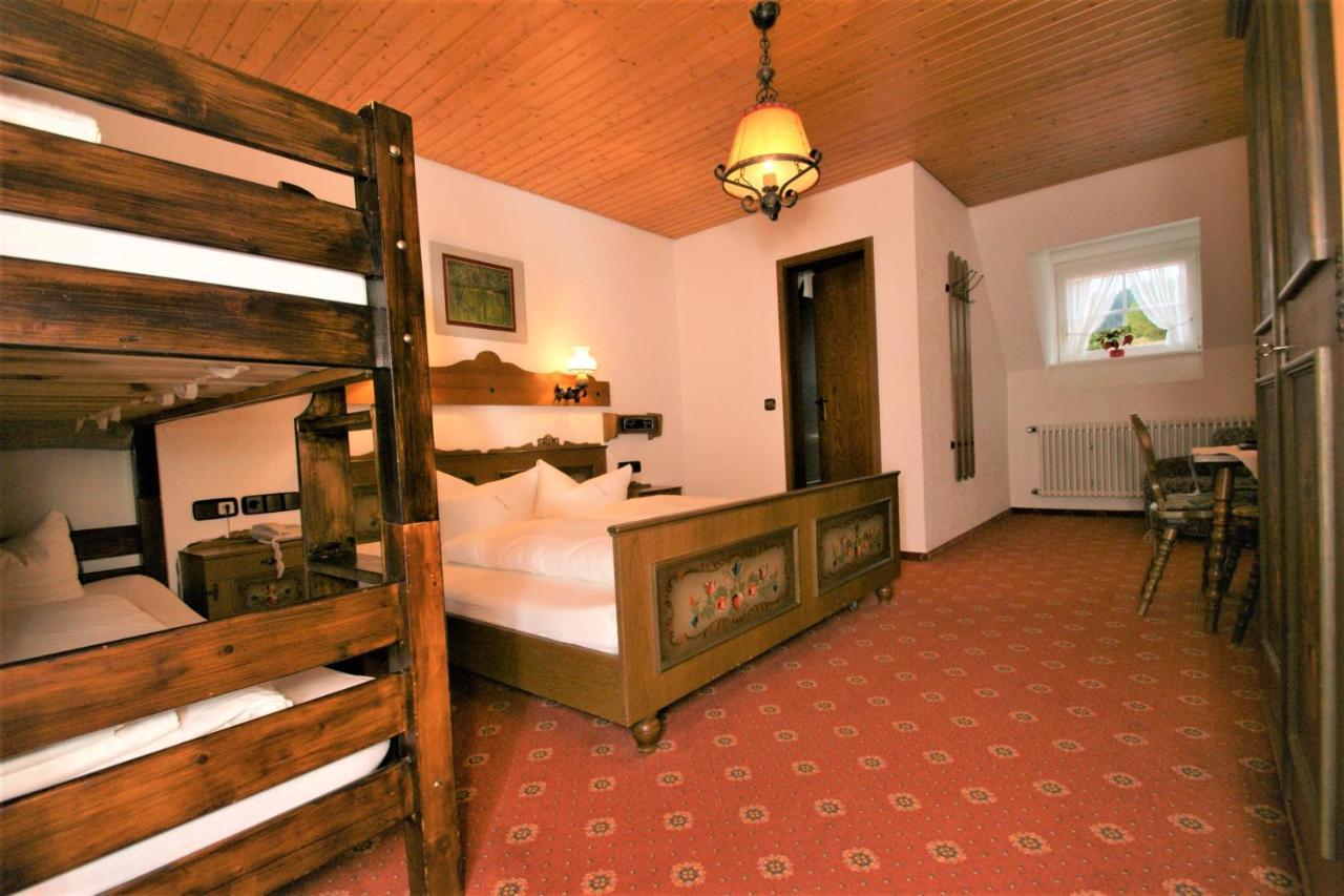 Zur Traube Schwarzwaldhotel & Restaurant Am Titisee Sankt Märgen Extérieur photo