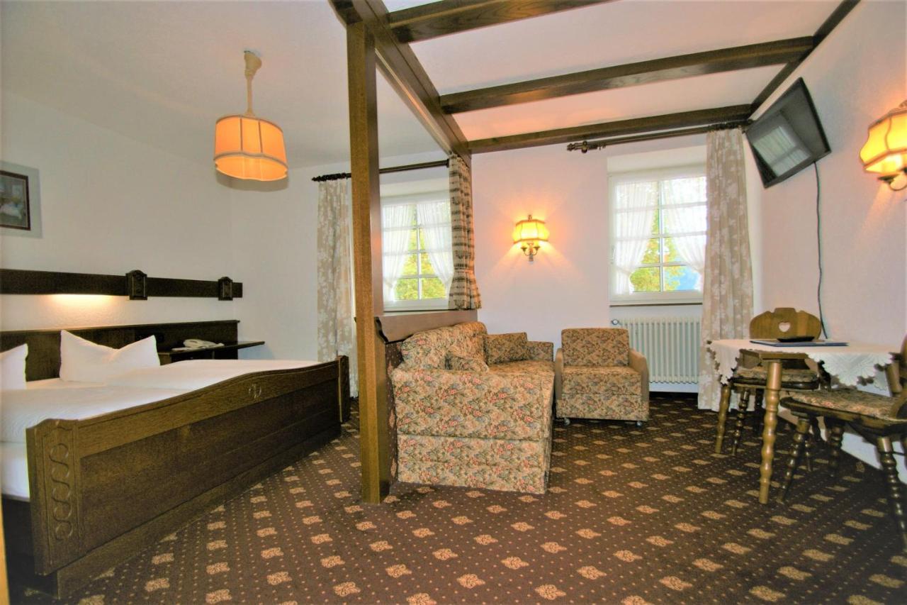 Zur Traube Schwarzwaldhotel & Restaurant Am Titisee Sankt Märgen Extérieur photo